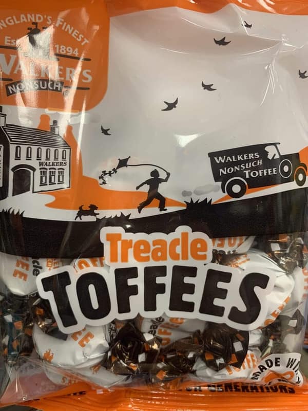 Walkers Treacle Toffees 150g