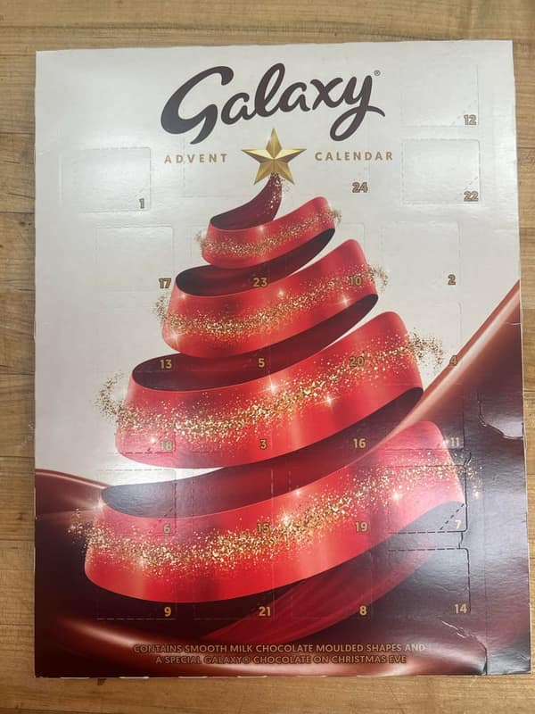 Uk Galaxy 110g smooth milk chocolate advent calendar