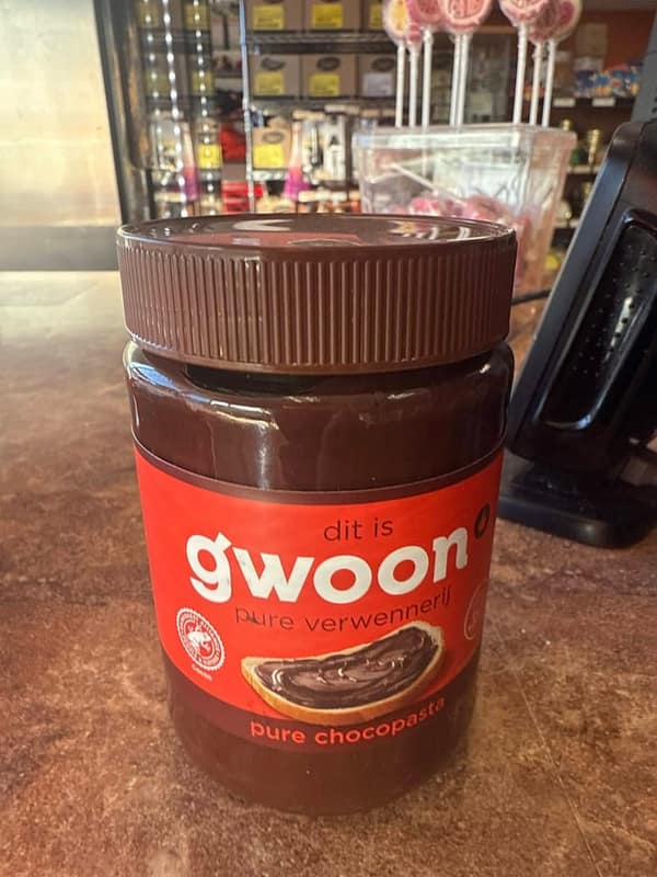 Gwoon Pure Chocopasta
