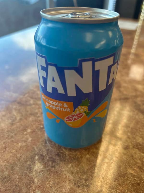 Fanta lilt Pineapple & Grapefruit